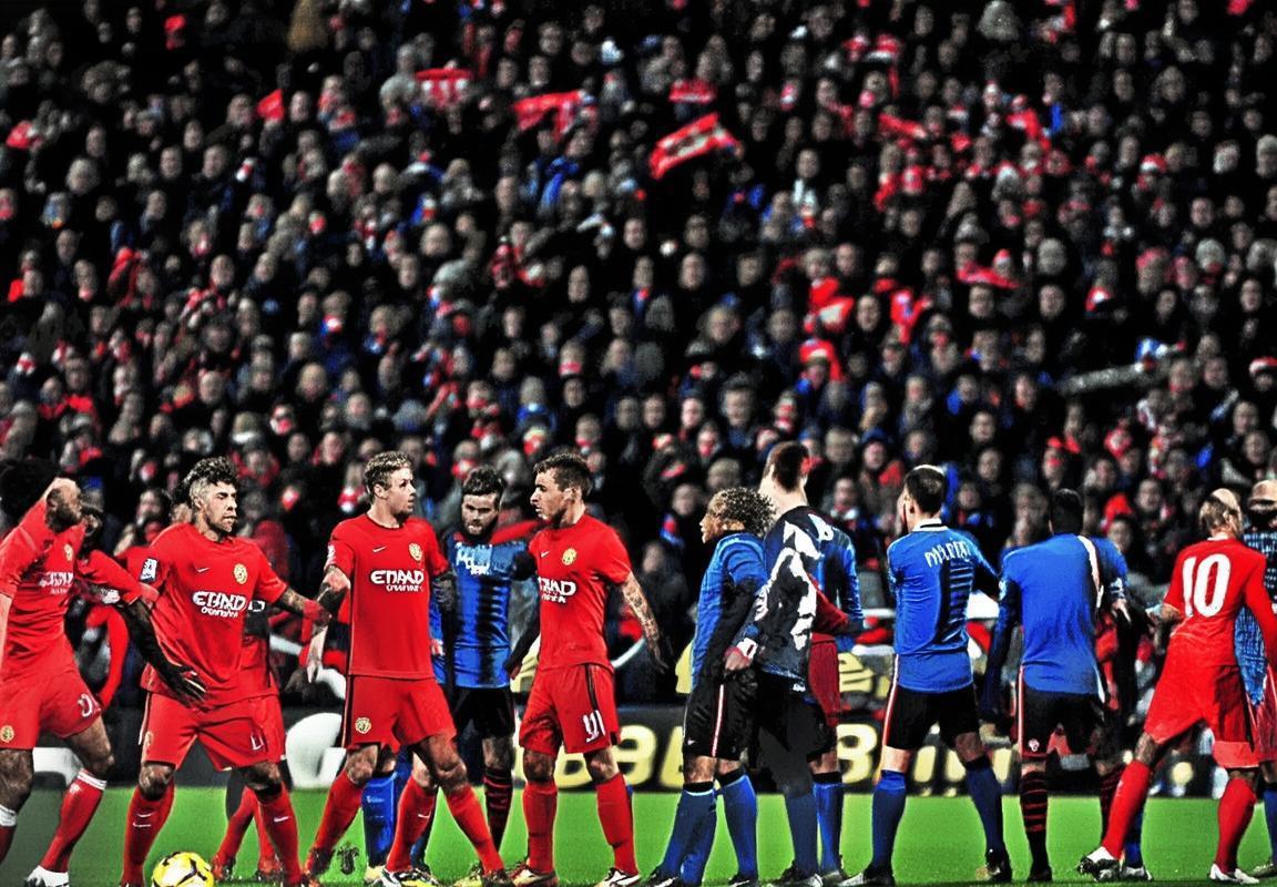 2017年曼市德比：经典对决回顾与战术解析(图2)